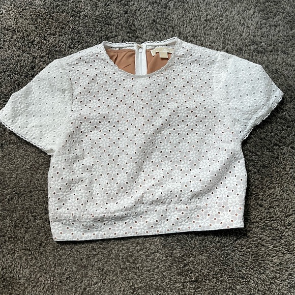 Michael Kors Women's Geo Eyelet Cropped Short Sleeve Top White Size 4 - Picture 1 of 4